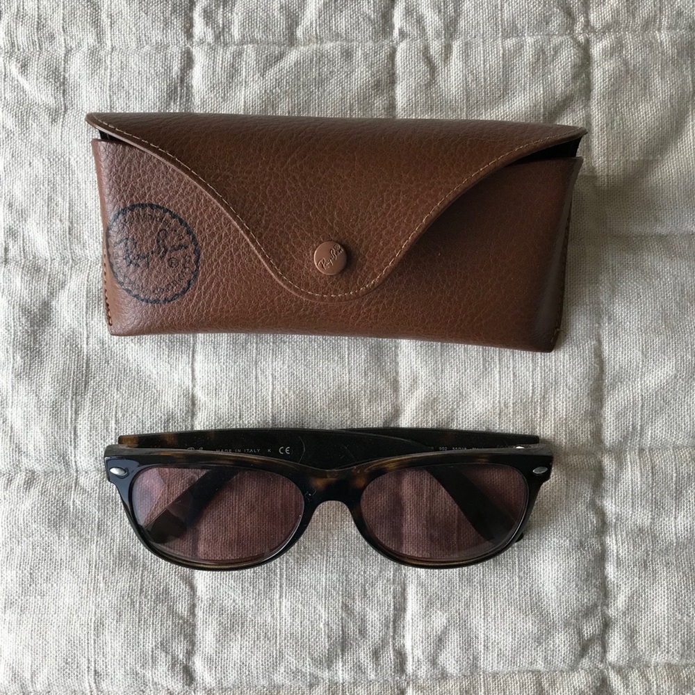 Ray Ban New Wayfarer Tortoise Sunglasses